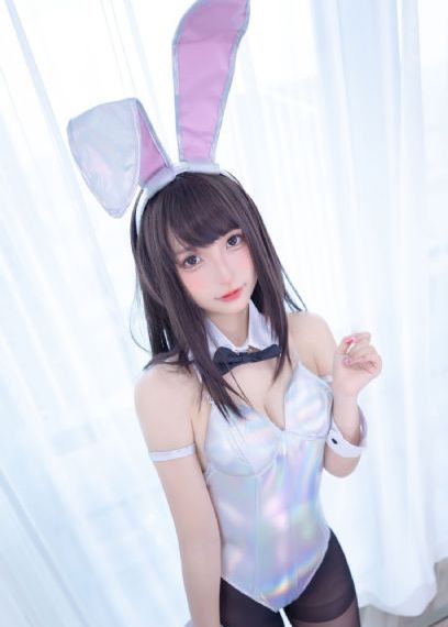 强迫屈辱玩弄粗暴H灌红酒